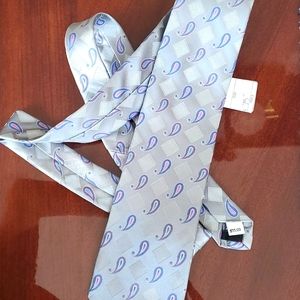 NWT silk tie